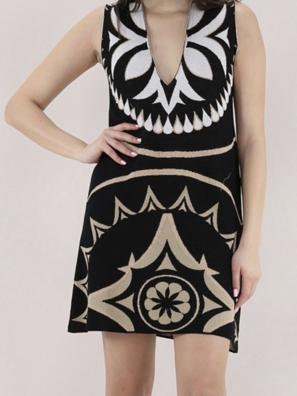 ♠️ Black & Cream Patterned Sleeveless V-Neck Dress - Tunic - Picture 2 of 8